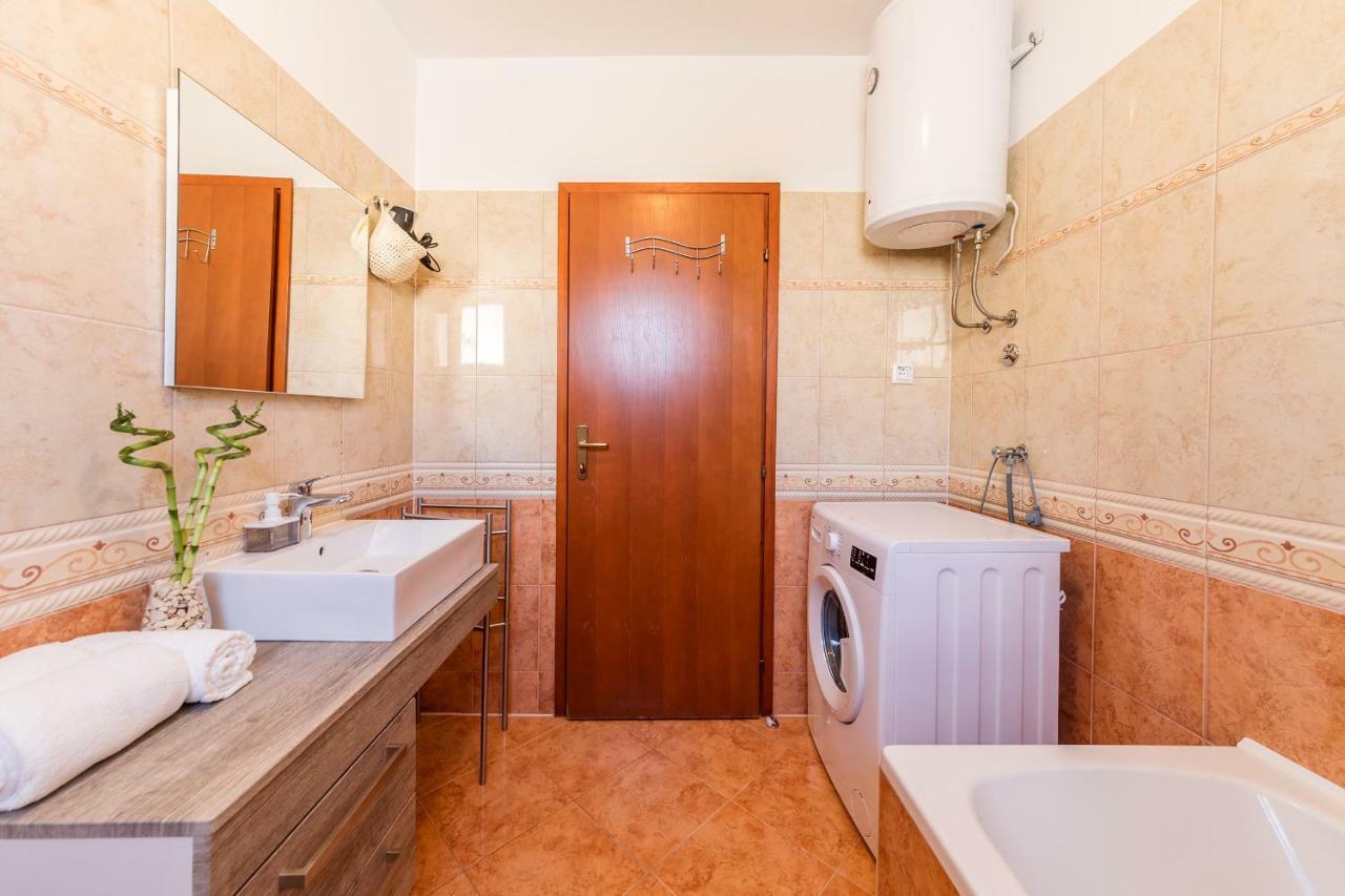 Apartment Vivis Medulin Exterior photo